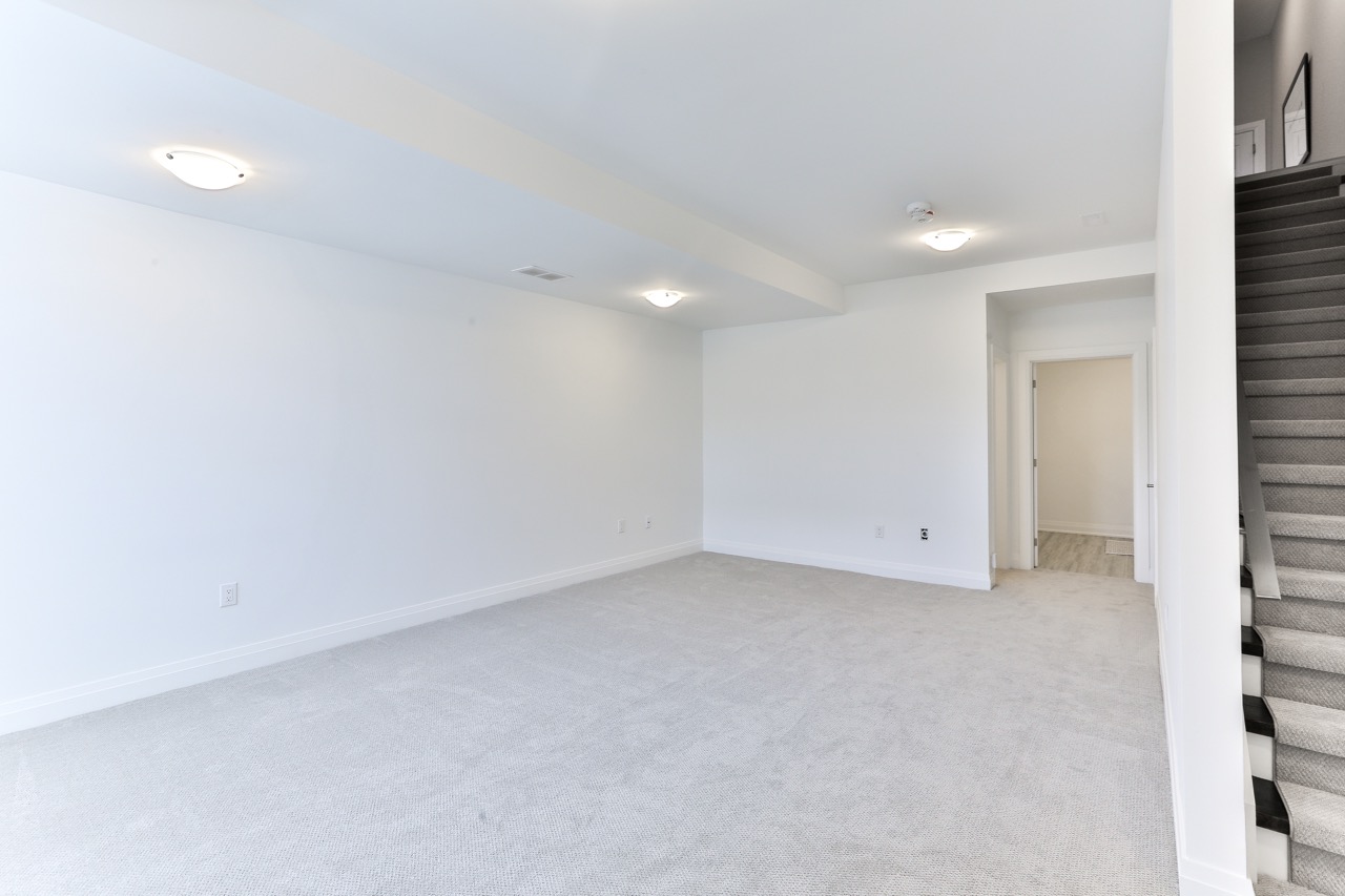 105 Beaver Ave | foxmarin.ca
