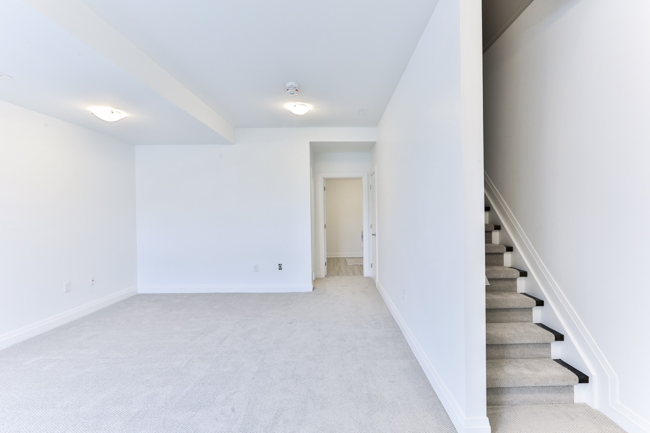 105 Beaver Ave | foxmarin.ca