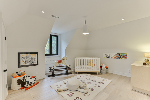 1266 Minaki Road | foxmarin.ca