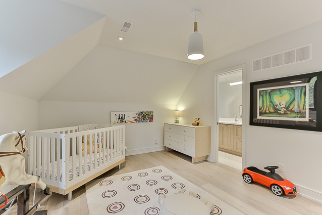 1266 Minaki Road | foxmarin.ca