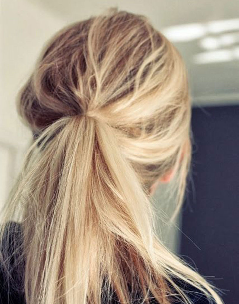 Messy Ponytail | Winter Essentials for Female Real Estate Agents | foxmarin.ca