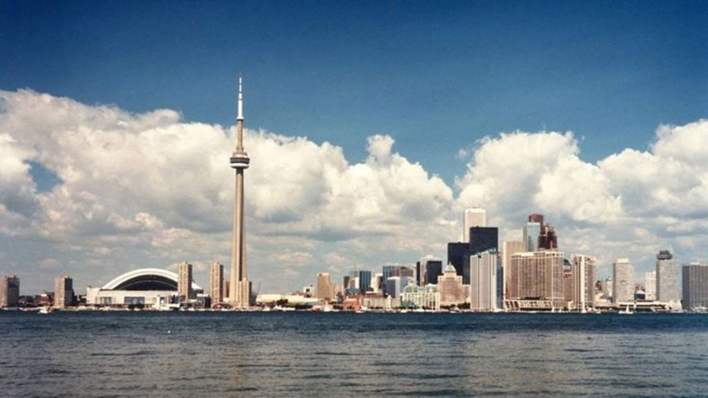 Toronto Real Estate Market: City Skyline 1990 | foxmarin.ca
