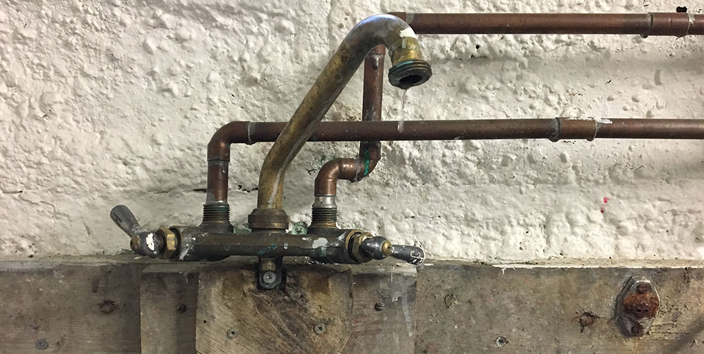 Lead Pipes in Homes: Here's What You Need to Know | foxmarin.ca