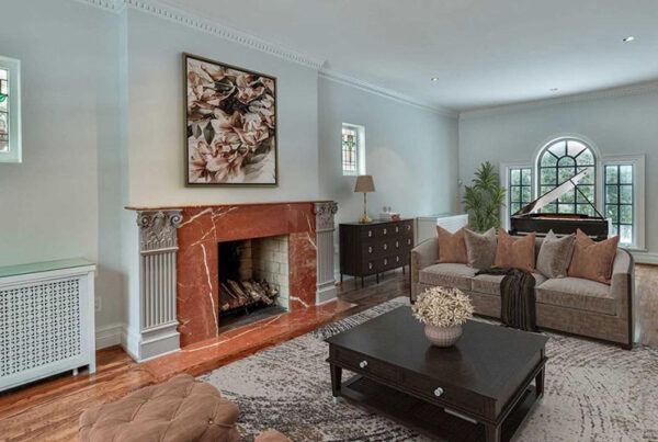 54 Heathdale Rd
