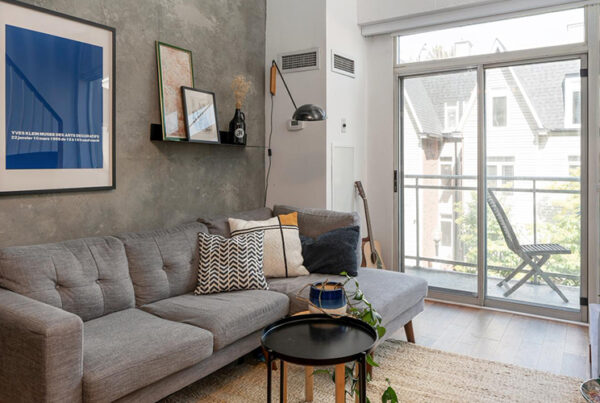 328-954 King St W