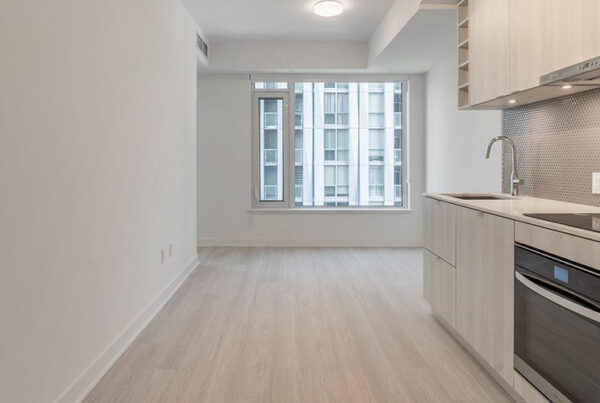 506-11 Yorkville Ave