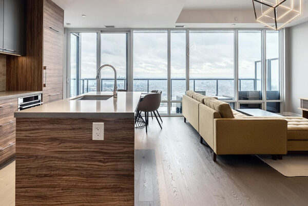 5407-488 University Ave